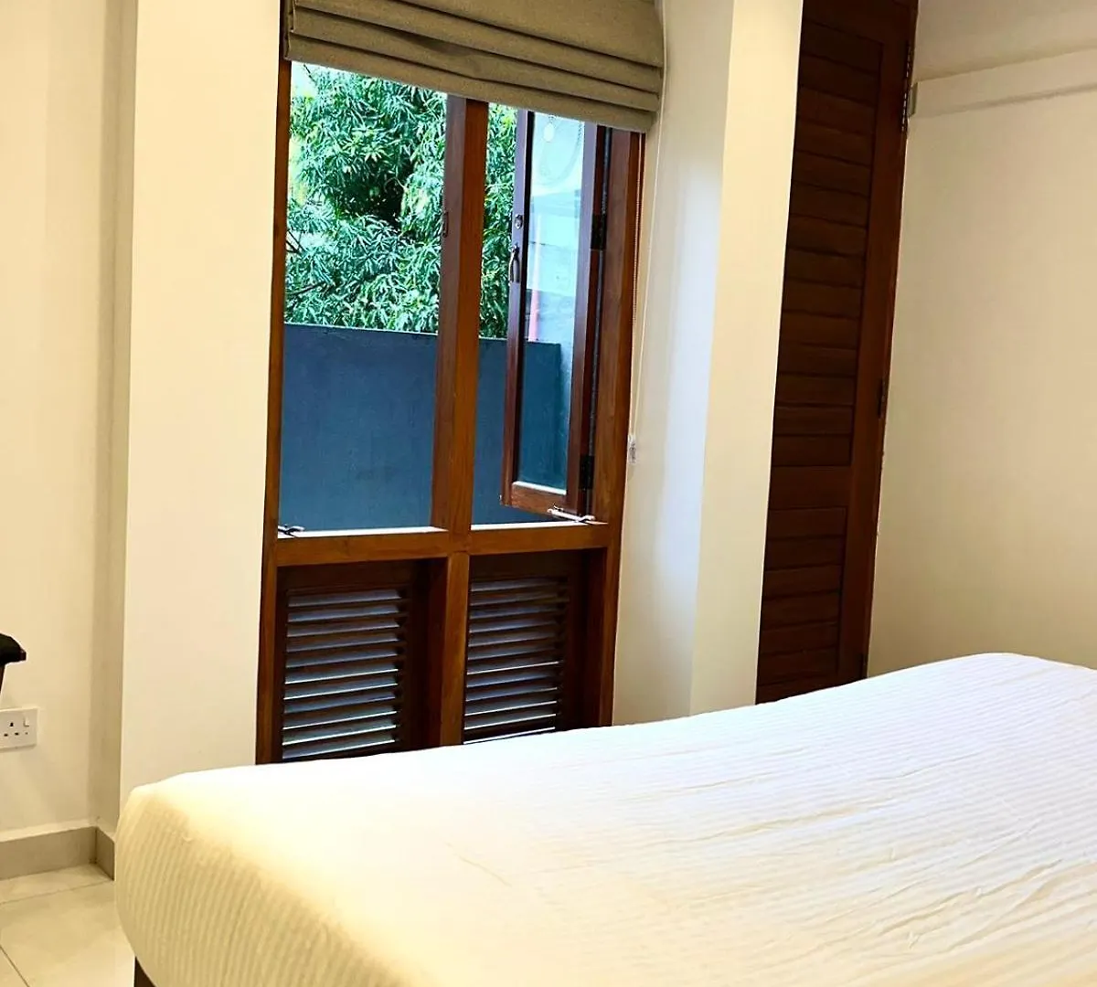 Kandy Breeze City Hotel