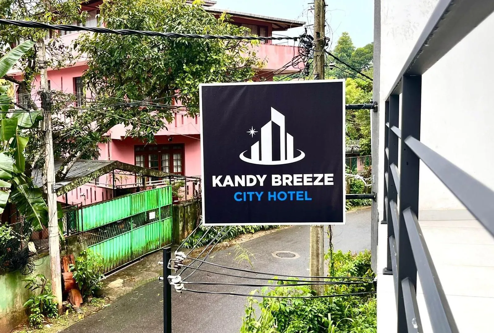 Kandy Breeze City Hotel Sri Lanka